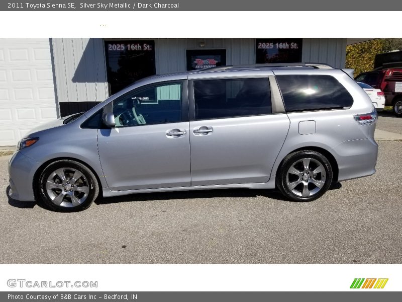 Silver Sky Metallic / Dark Charcoal 2011 Toyota Sienna SE