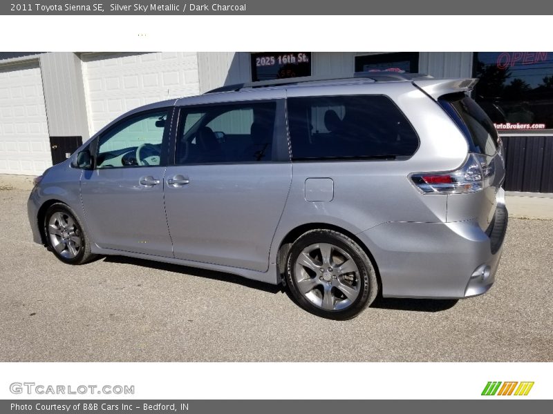 Silver Sky Metallic / Dark Charcoal 2011 Toyota Sienna SE