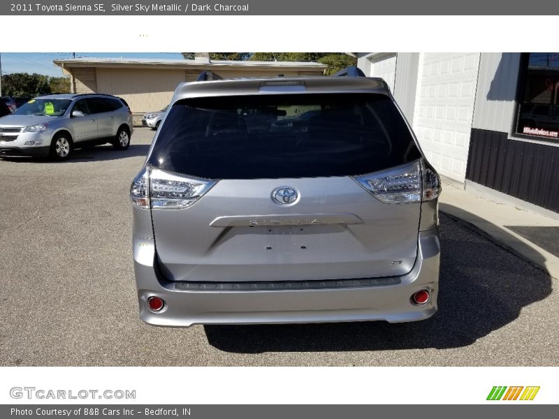 Silver Sky Metallic / Dark Charcoal 2011 Toyota Sienna SE
