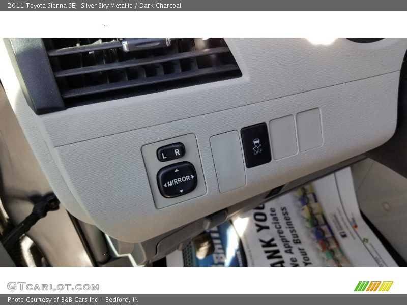 Silver Sky Metallic / Dark Charcoal 2011 Toyota Sienna SE