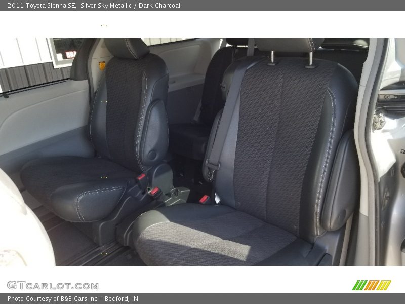 Silver Sky Metallic / Dark Charcoal 2011 Toyota Sienna SE