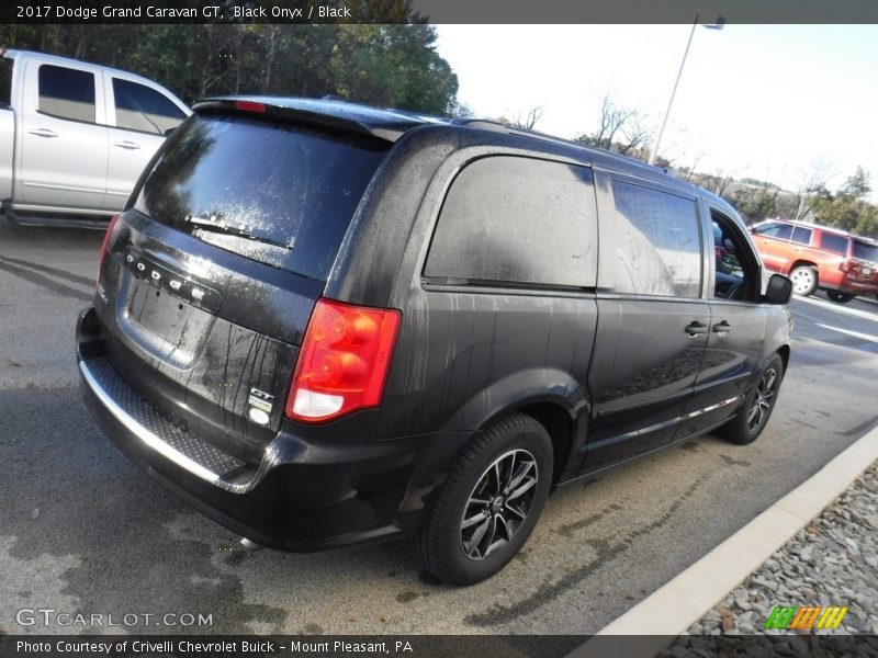Black Onyx / Black 2017 Dodge Grand Caravan GT