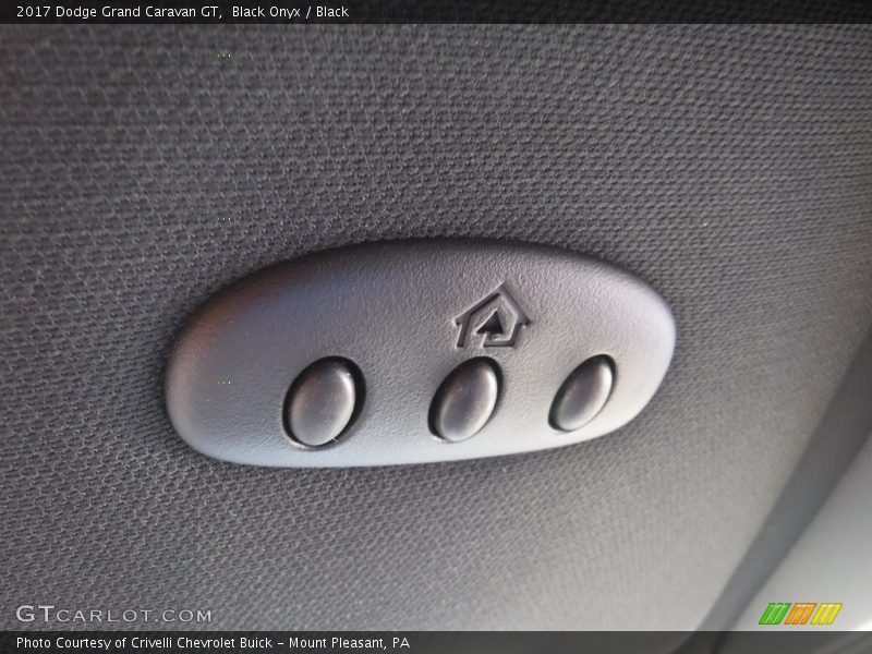 Black Onyx / Black 2017 Dodge Grand Caravan GT