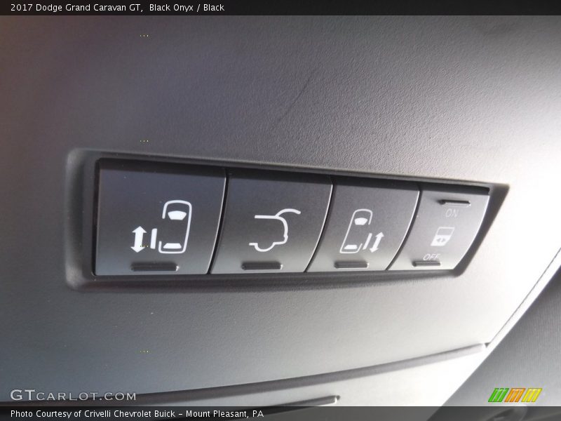 Black Onyx / Black 2017 Dodge Grand Caravan GT