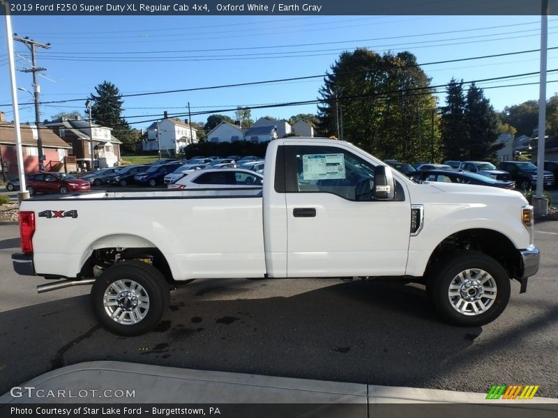 Oxford White / Earth Gray 2019 Ford F250 Super Duty XL Regular Cab 4x4