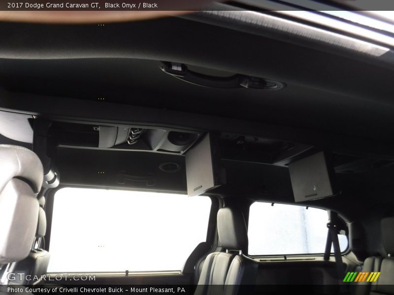 Black Onyx / Black 2017 Dodge Grand Caravan GT