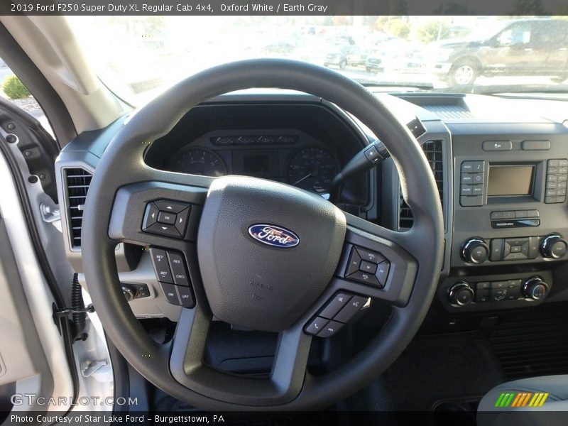 Oxford White / Earth Gray 2019 Ford F250 Super Duty XL Regular Cab 4x4