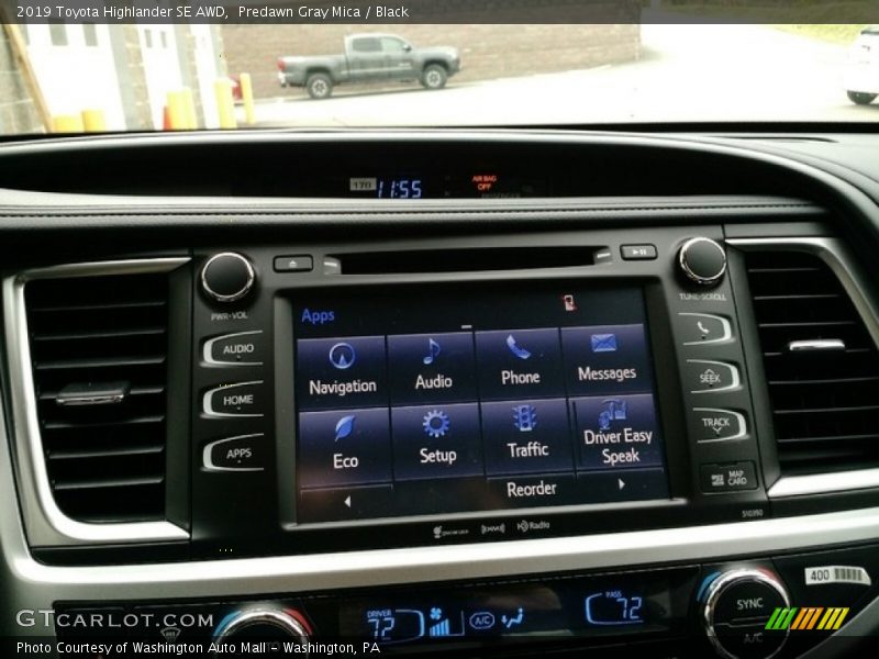 Controls of 2019 Highlander SE AWD