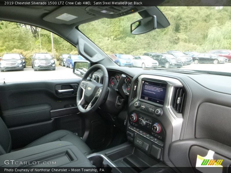 Dashboard of 2019 Silverado 1500 LTZ Crew Cab 4WD