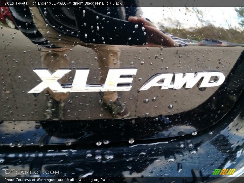  2019 Highlander XLE AWD Logo