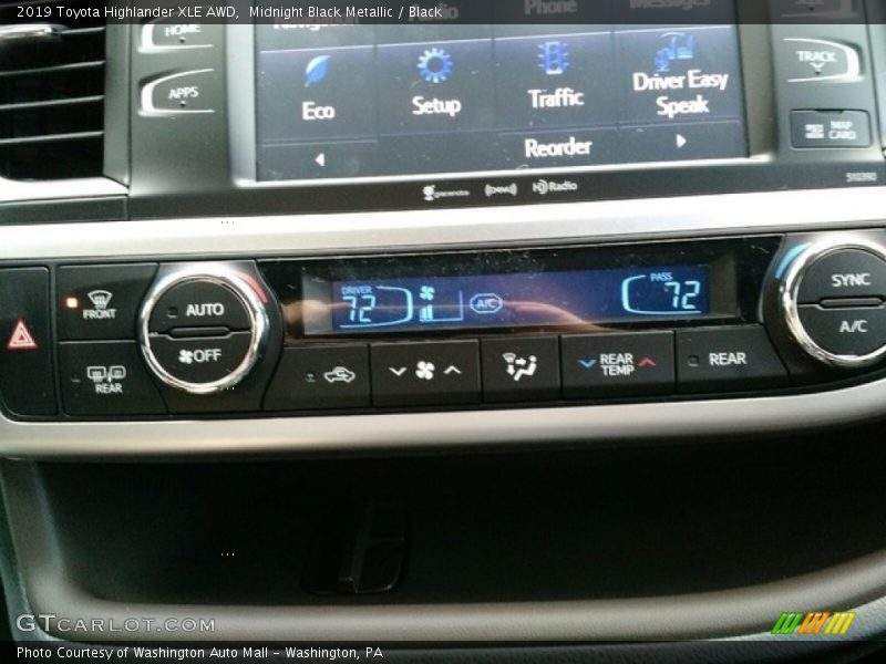 Midnight Black Metallic / Black 2019 Toyota Highlander XLE AWD