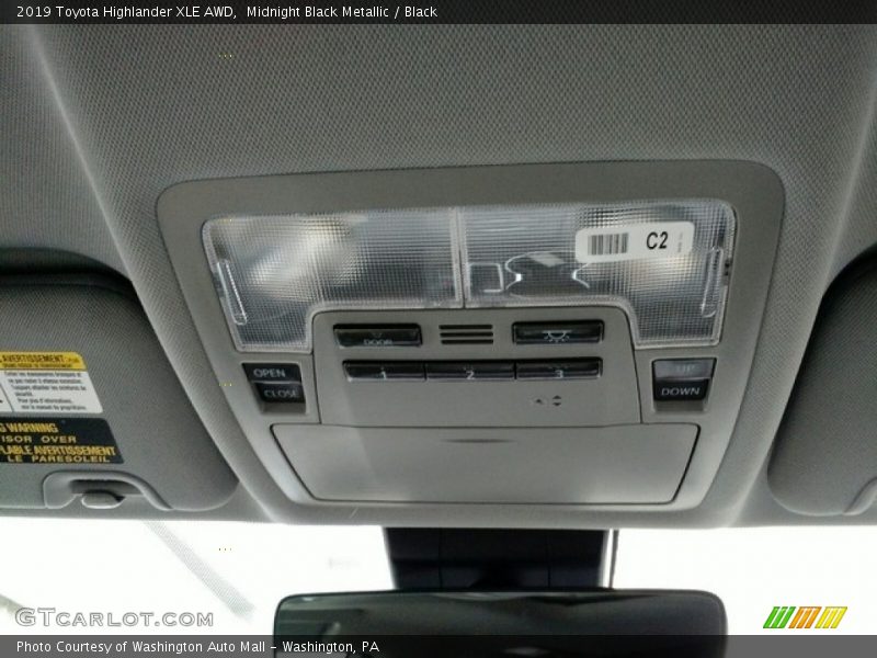 Midnight Black Metallic / Black 2019 Toyota Highlander XLE AWD