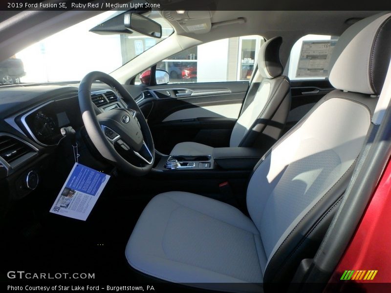 Front Seat of 2019 Fusion SE