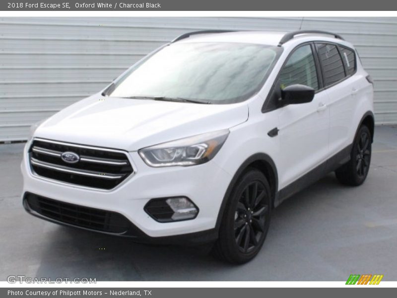 Oxford White / Charcoal Black 2018 Ford Escape SE