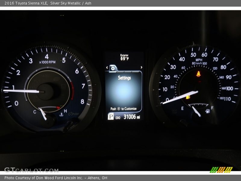 Silver Sky Metallic / Ash 2016 Toyota Sienna XLE