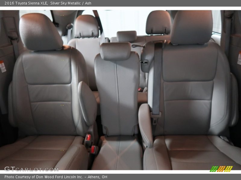 Silver Sky Metallic / Ash 2016 Toyota Sienna XLE