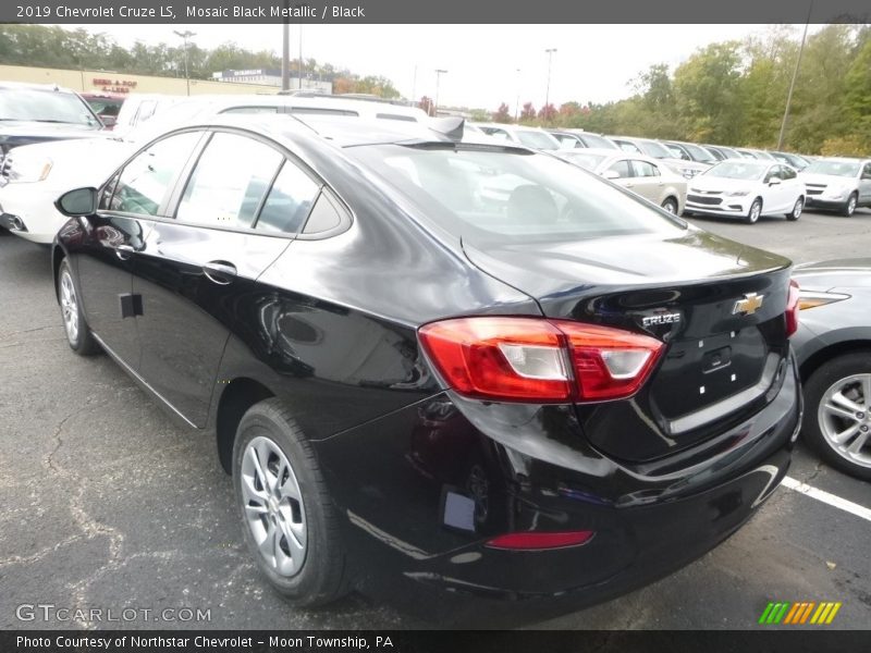 Mosaic Black Metallic / Black 2019 Chevrolet Cruze LS