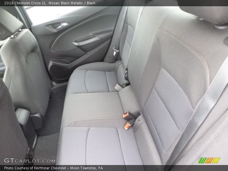 Mosaic Black Metallic / Black 2019 Chevrolet Cruze LS