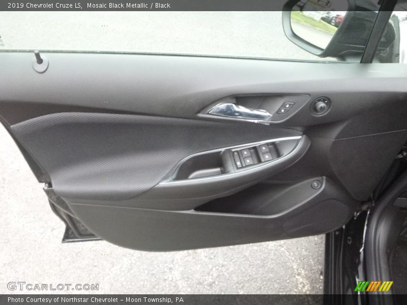 Mosaic Black Metallic / Black 2019 Chevrolet Cruze LS