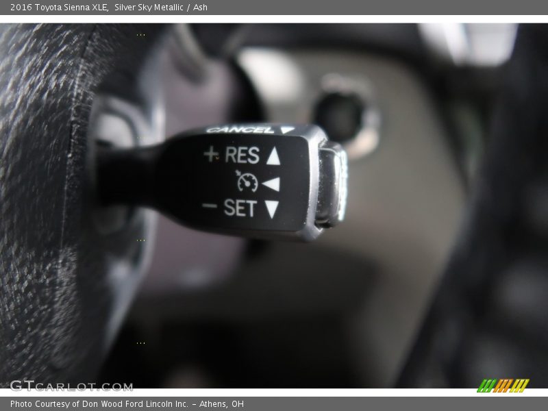 Silver Sky Metallic / Ash 2016 Toyota Sienna XLE