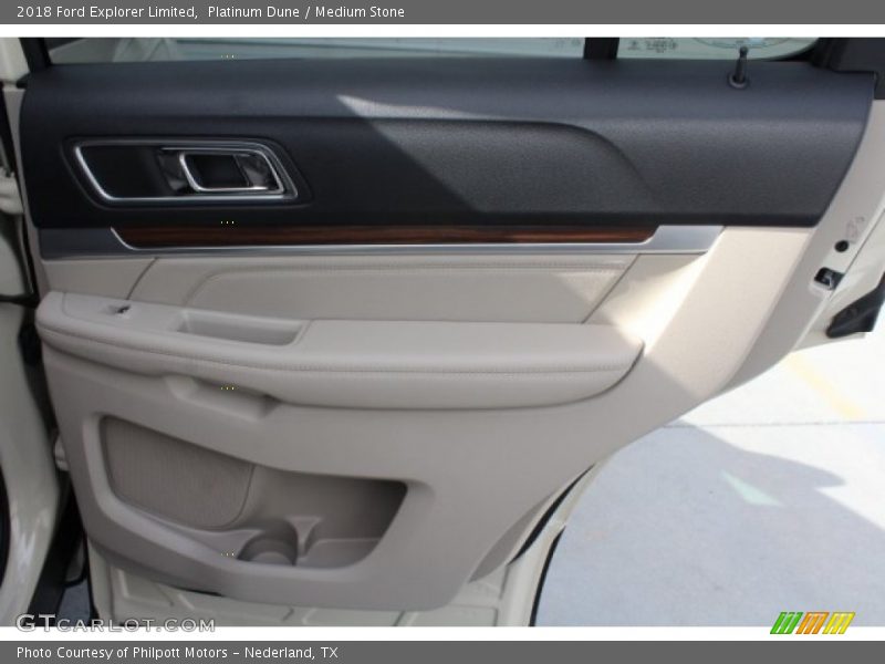 Platinum Dune / Medium Stone 2018 Ford Explorer Limited