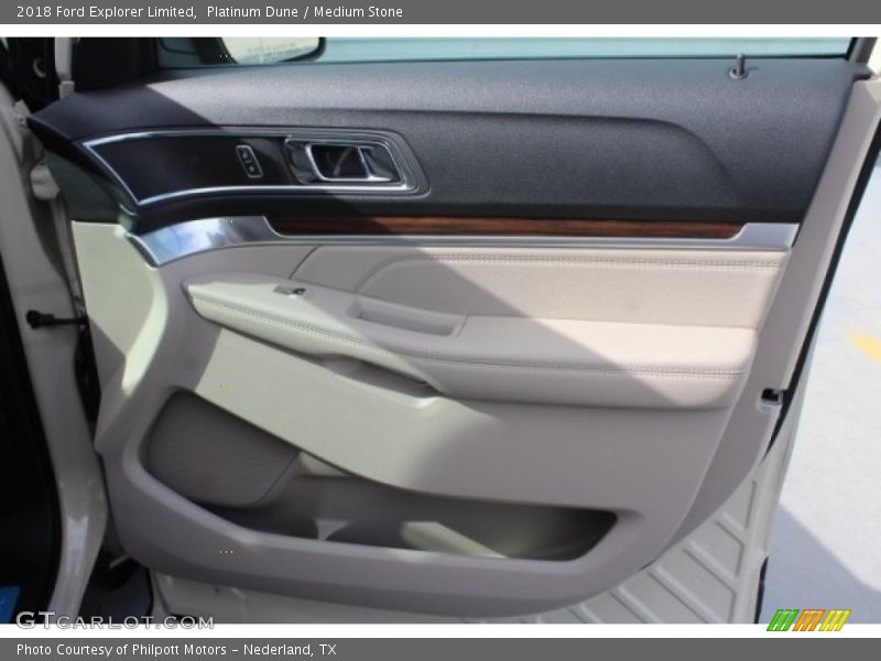 Platinum Dune / Medium Stone 2018 Ford Explorer Limited