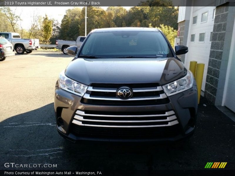 Predawn Gray Mica / Black 2019 Toyota Highlander LE