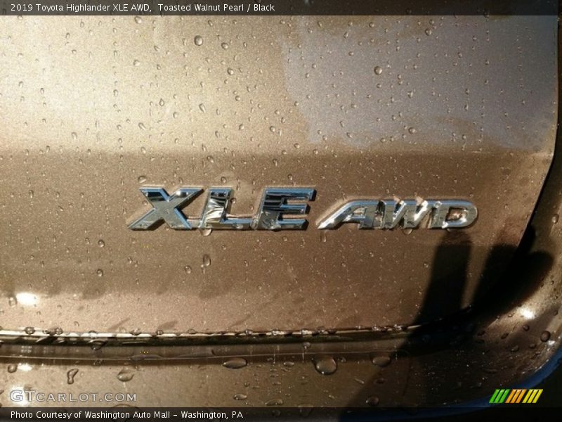  2019 Highlander XLE AWD Logo