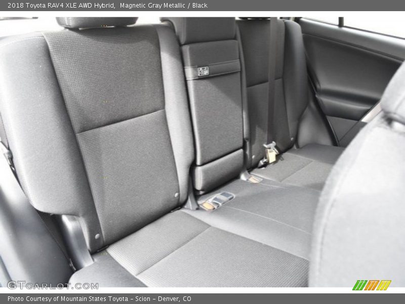 Magnetic Gray Metallic / Black 2018 Toyota RAV4 XLE AWD Hybrid