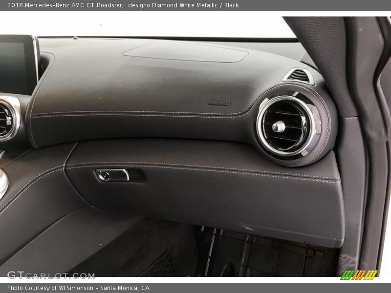 designo Diamond White Metallic / Black 2018 Mercedes-Benz AMG GT Roadster