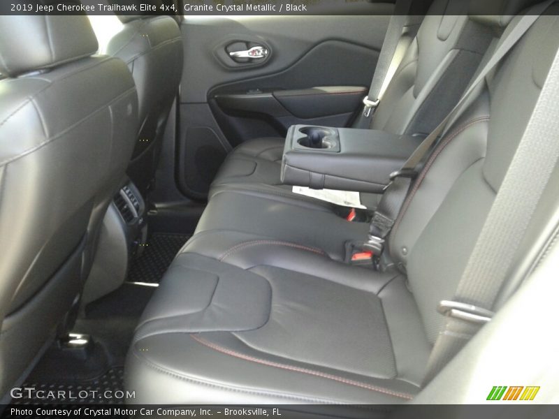 Granite Crystal Metallic / Black 2019 Jeep Cherokee Trailhawk Elite 4x4