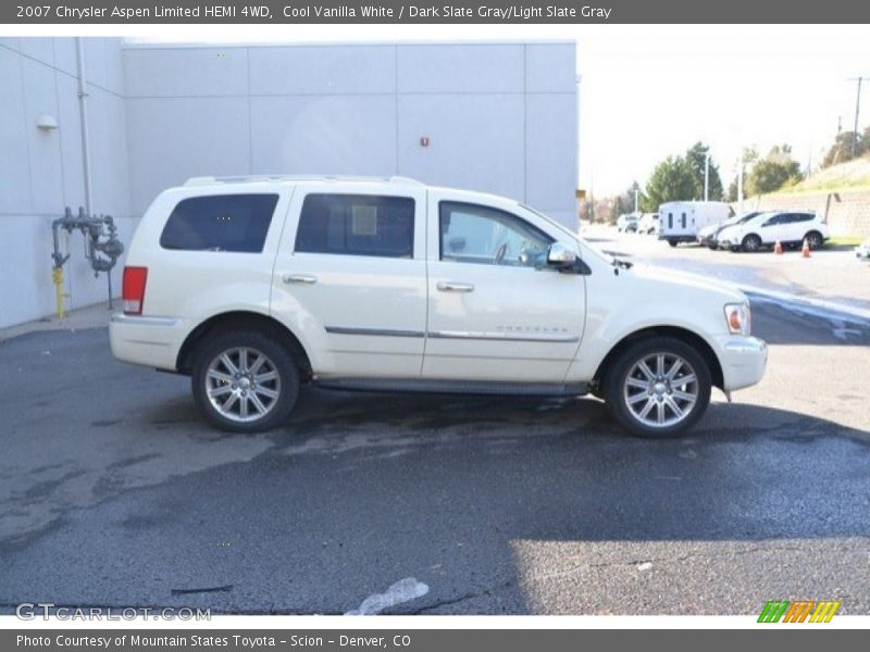 Cool Vanilla White / Dark Slate Gray/Light Slate Gray 2007 Chrysler Aspen Limited HEMI 4WD