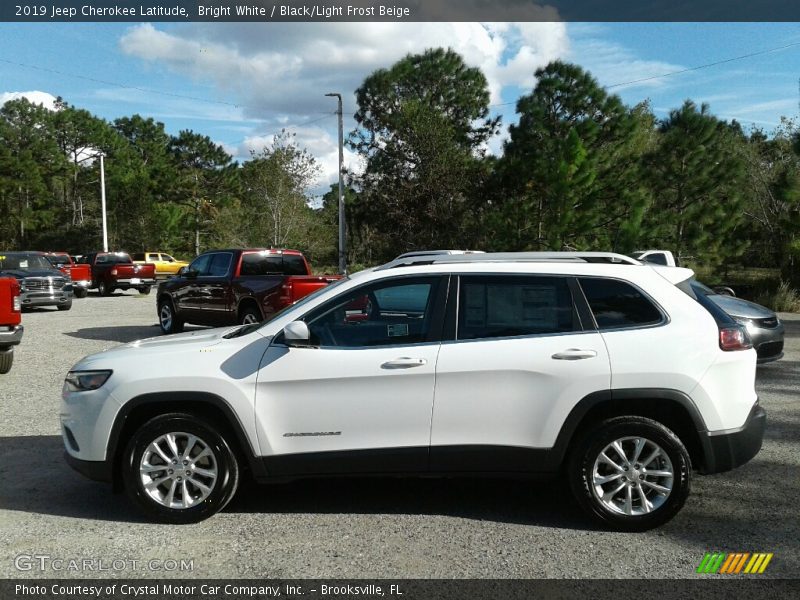 Bright White / Black/Light Frost Beige 2019 Jeep Cherokee Latitude