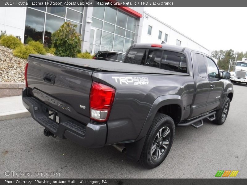 Magnetic Gray Metallic / TRD Black/Orange 2017 Toyota Tacoma TRD Sport Access Cab 4x4