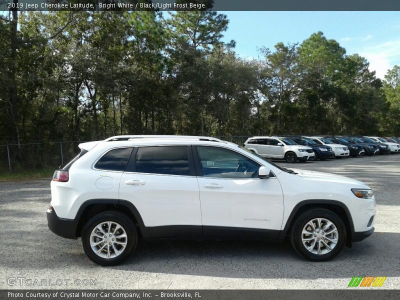 Bright White / Black/Light Frost Beige 2019 Jeep Cherokee Latitude