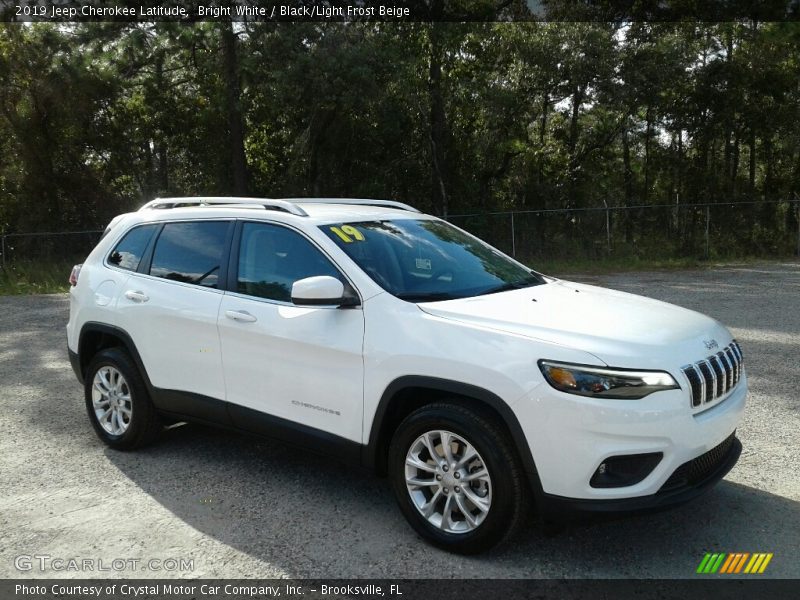 Bright White / Black/Light Frost Beige 2019 Jeep Cherokee Latitude