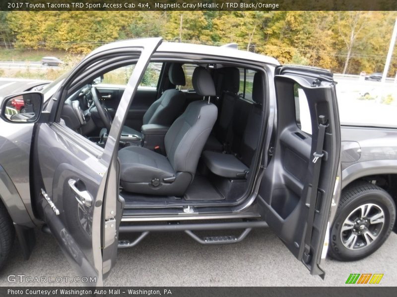 Magnetic Gray Metallic / TRD Black/Orange 2017 Toyota Tacoma TRD Sport Access Cab 4x4