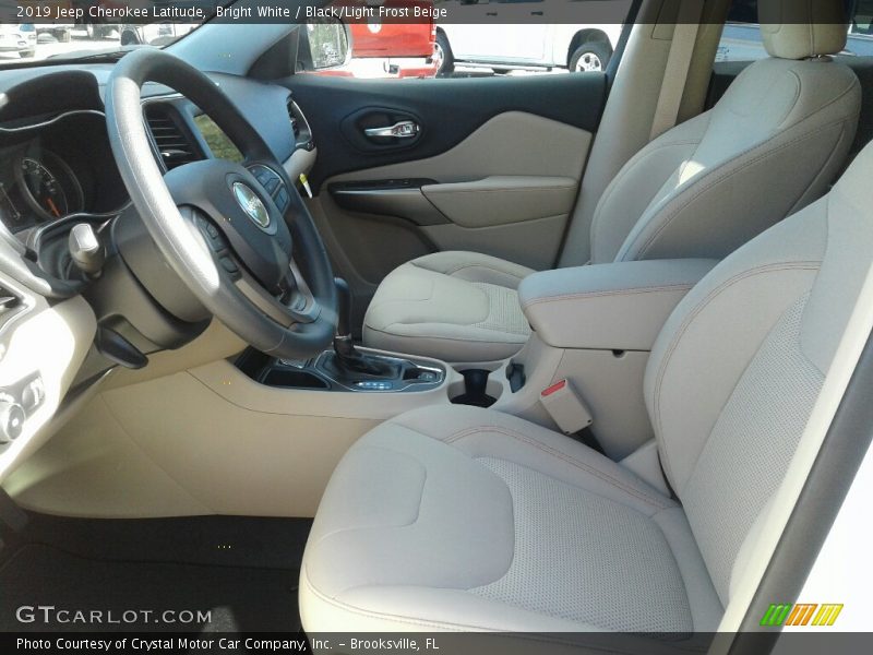 Bright White / Black/Light Frost Beige 2019 Jeep Cherokee Latitude