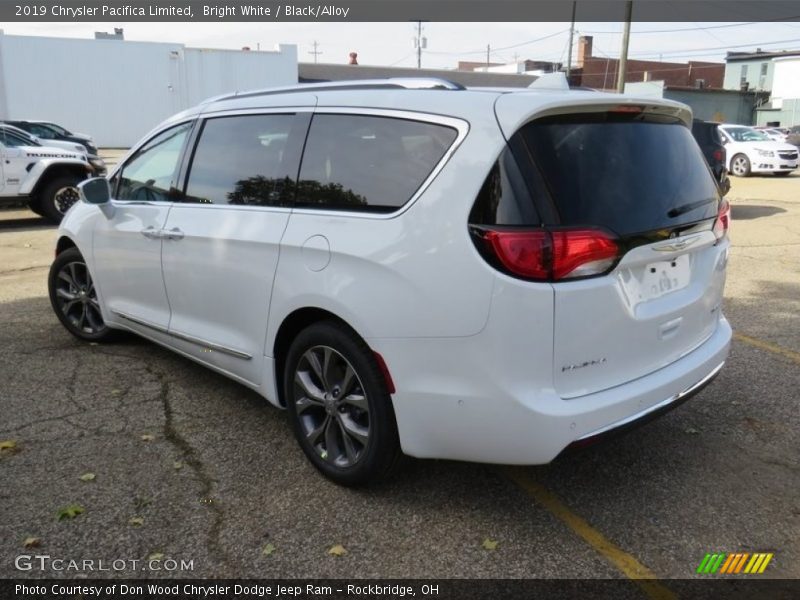 Bright White / Black/Alloy 2019 Chrysler Pacifica Limited