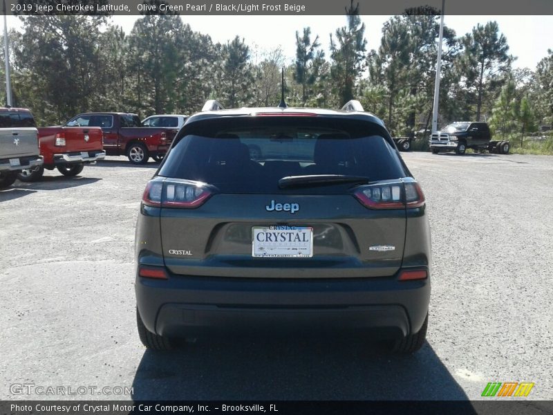 Olive Green Pearl / Black/Light Frost Beige 2019 Jeep Cherokee Latitude