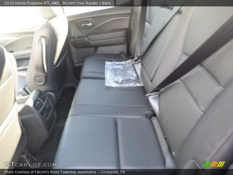 Modern Steel Metallic / Black 2019 Honda Ridgeline RTL AWD