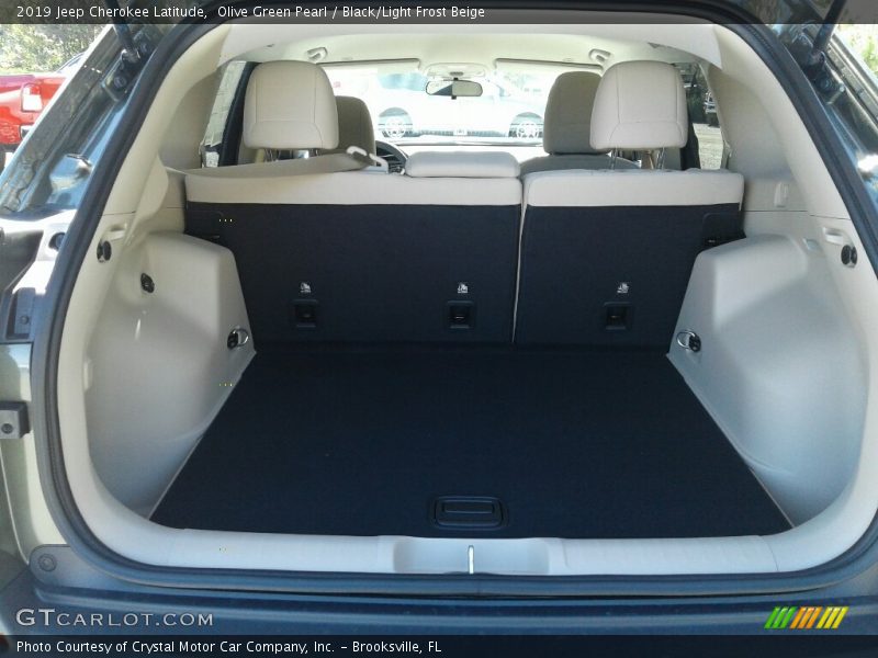 Olive Green Pearl / Black/Light Frost Beige 2019 Jeep Cherokee Latitude
