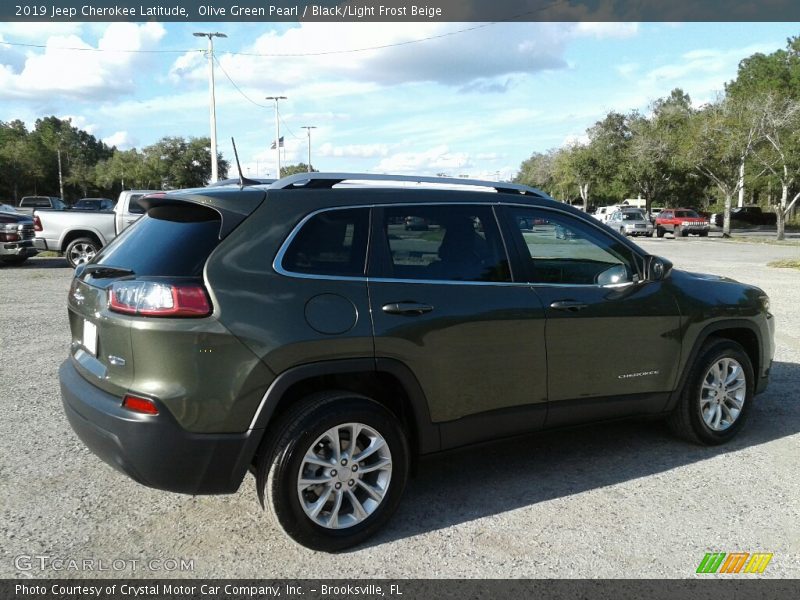 Olive Green Pearl / Black/Light Frost Beige 2019 Jeep Cherokee Latitude