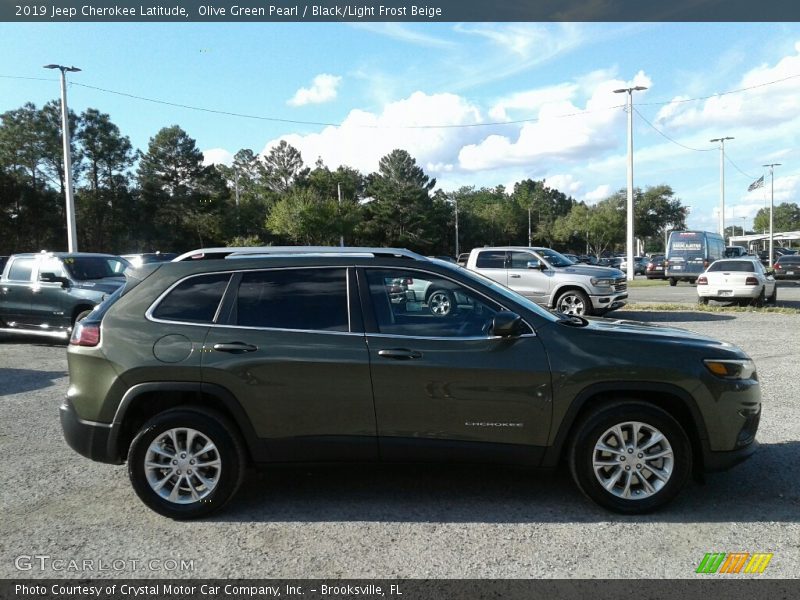 Olive Green Pearl / Black/Light Frost Beige 2019 Jeep Cherokee Latitude