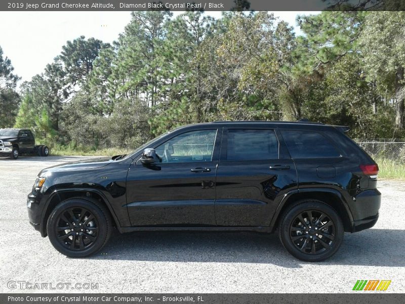  2019 Grand Cherokee Altitude Diamond Black Crystal Pearl