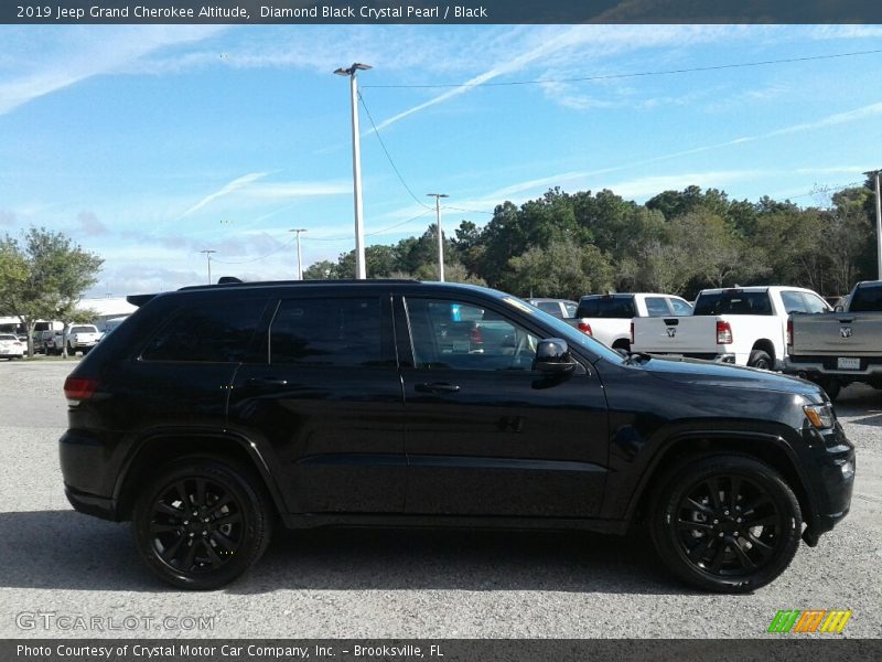 Diamond Black Crystal Pearl / Black 2019 Jeep Grand Cherokee Altitude