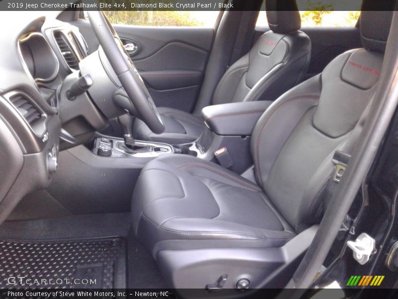 Diamond Black Crystal Pearl / Black 2019 Jeep Cherokee Trailhawk Elite 4x4