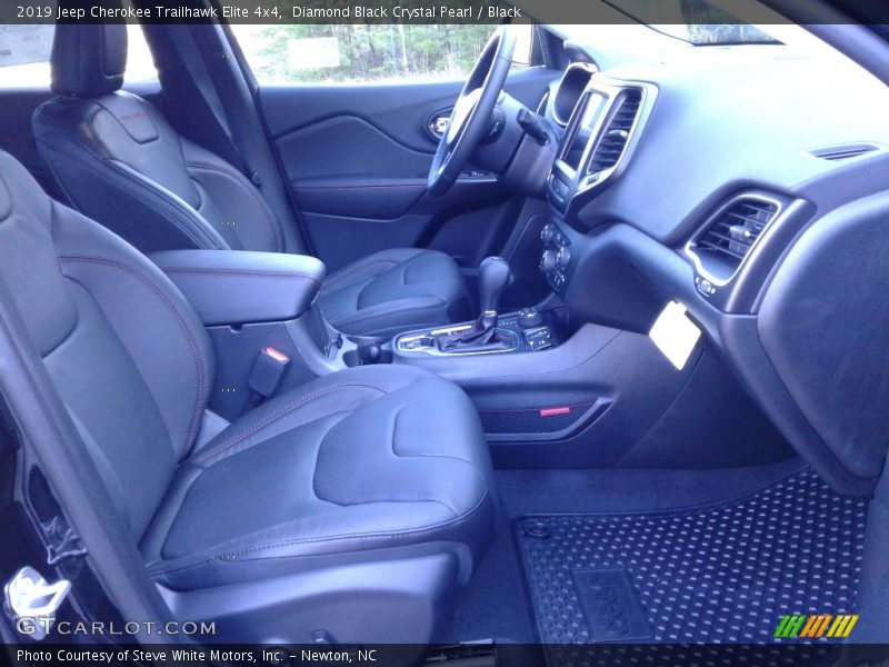 Diamond Black Crystal Pearl / Black 2019 Jeep Cherokee Trailhawk Elite 4x4