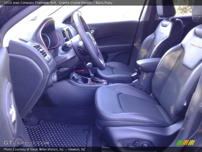 Granite Crystal Metallic / Black/Ruby 2019 Jeep Compass Trailhawk 4x4