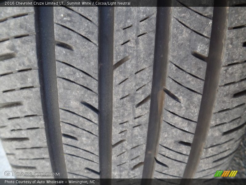 Summit White / Cocoa/Light Neutral 2016 Chevrolet Cruze Limited LT